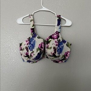 EUC Cacique White Floral Underwire Lightly Lined Full Coverage Bra